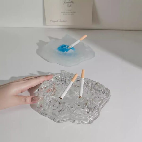Iceberg glass ashtray - Image 4